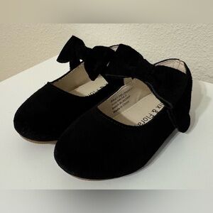 Felix and Flora Black Bow Dress Shoes